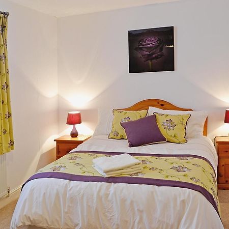 וויטבי Waterstead Cottage מראה חיצוני תמונה